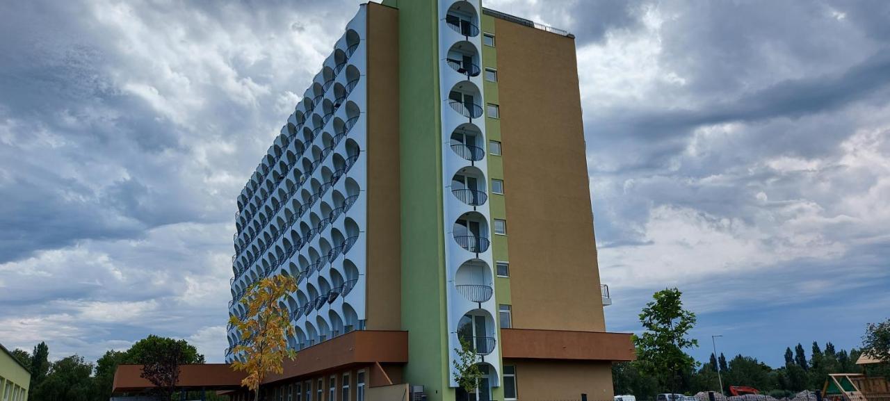 Life Apartmanok Siófok Eksteriør bilde